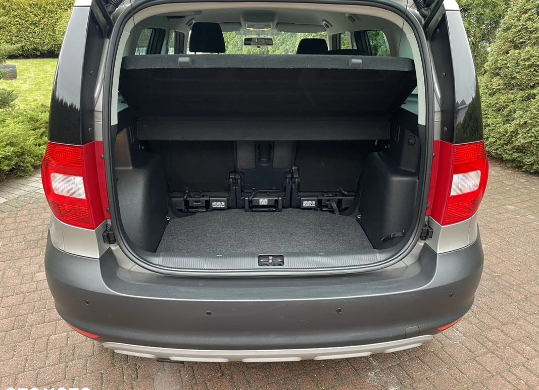 Skoda Yeti cena 39800 przebieg: 174000, rok produkcji 2013 z Strzelce Opolskie małe 562